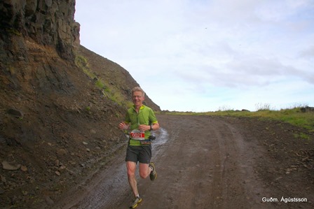 Stutt eftir. (Ljósm: Guðmundur Ágústsson, Hlaupahátíð á Vestfjörðum).