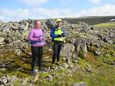 Hlaupafélagarnir Esther og Gunnar á Skálmardalsheiði, rétt áður en við villtumst.