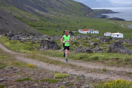 Við Svalvoga. (Ljósm. Guðmundur Ágústsson)